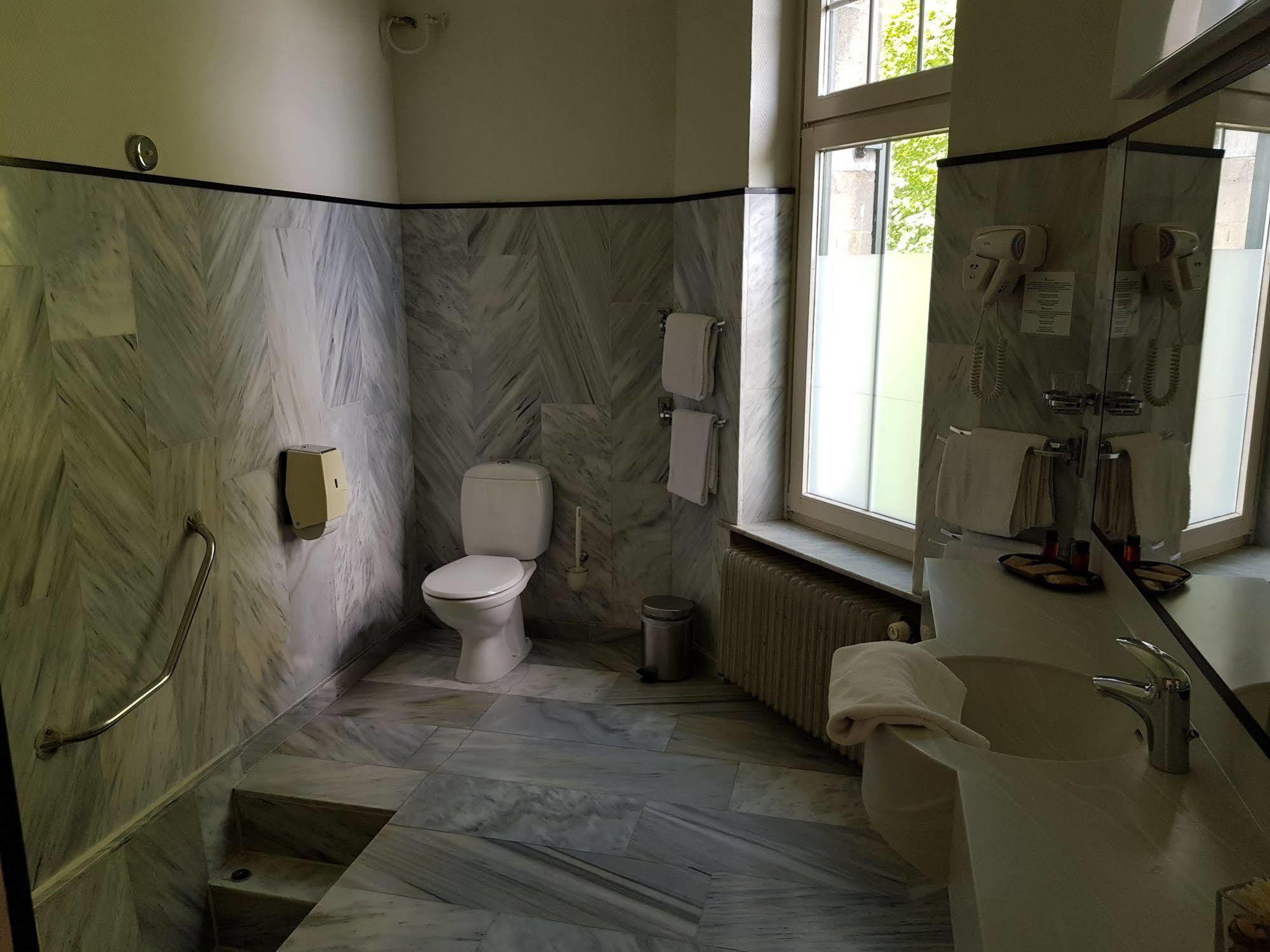 Hotel Kasteel Geulzicht Maastricht Extérieur photo